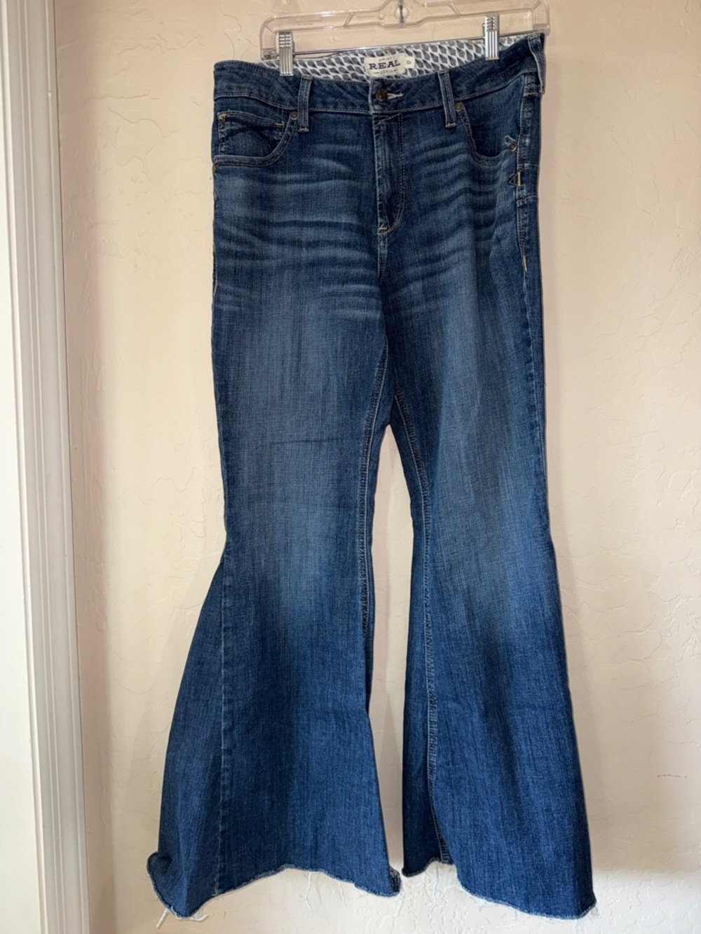 Ariat super flare jeans women’s size 32